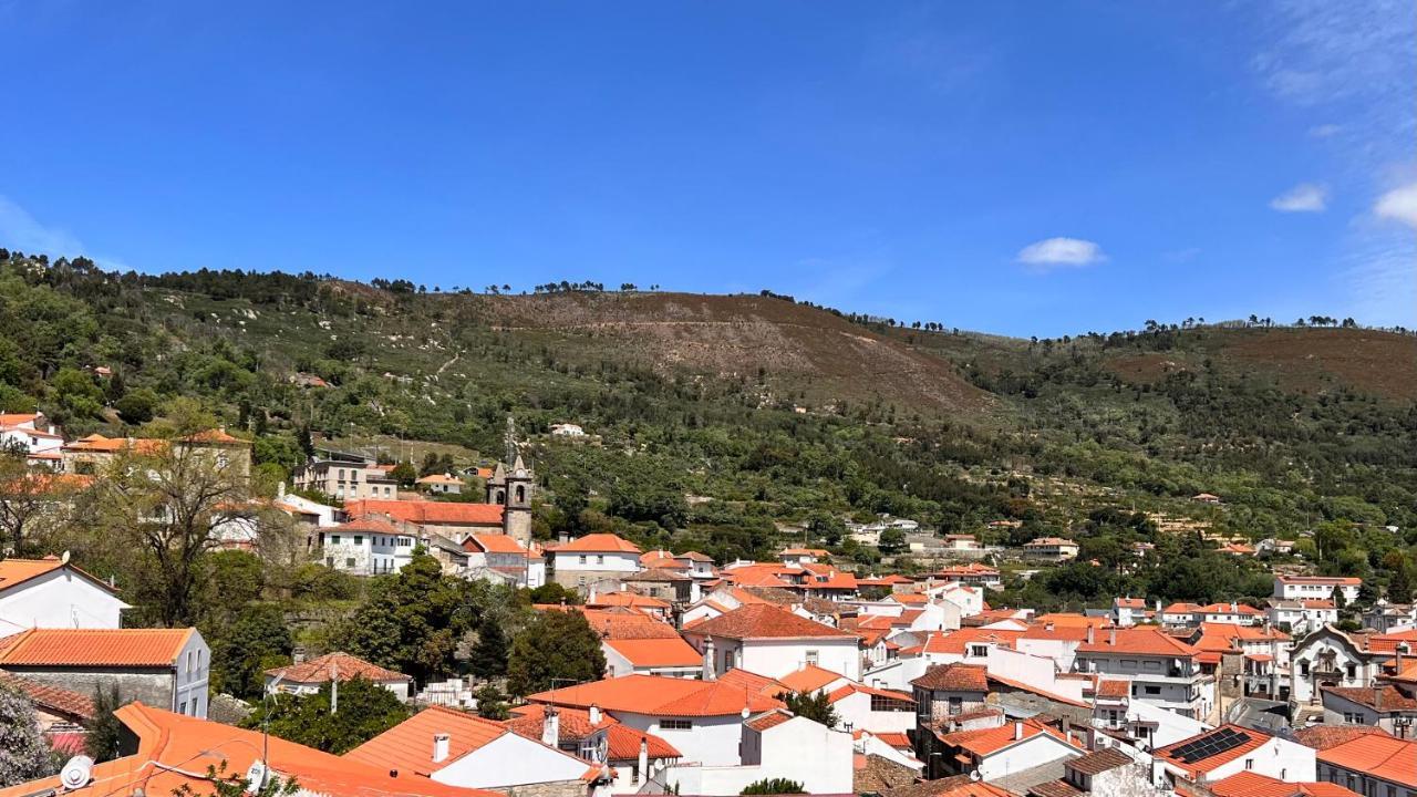 Casa Da Vila - Apartamento Duplex Alpedrinha Buitenkant foto